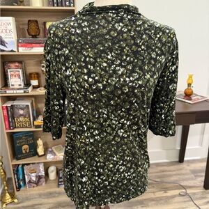 TAHARI | Green and White 3/4 Sleeve Mandarin Collar Blouse